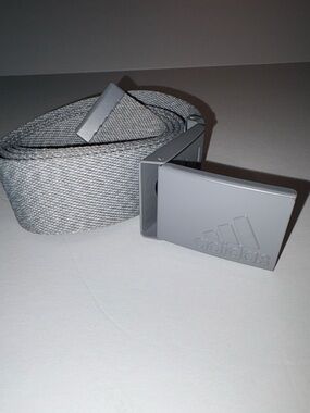 ADIDAS Men’s Light Gray Webbing Belt with Branded Buckle